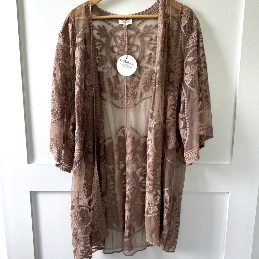 NWT Umgee taupe lace boho kimono